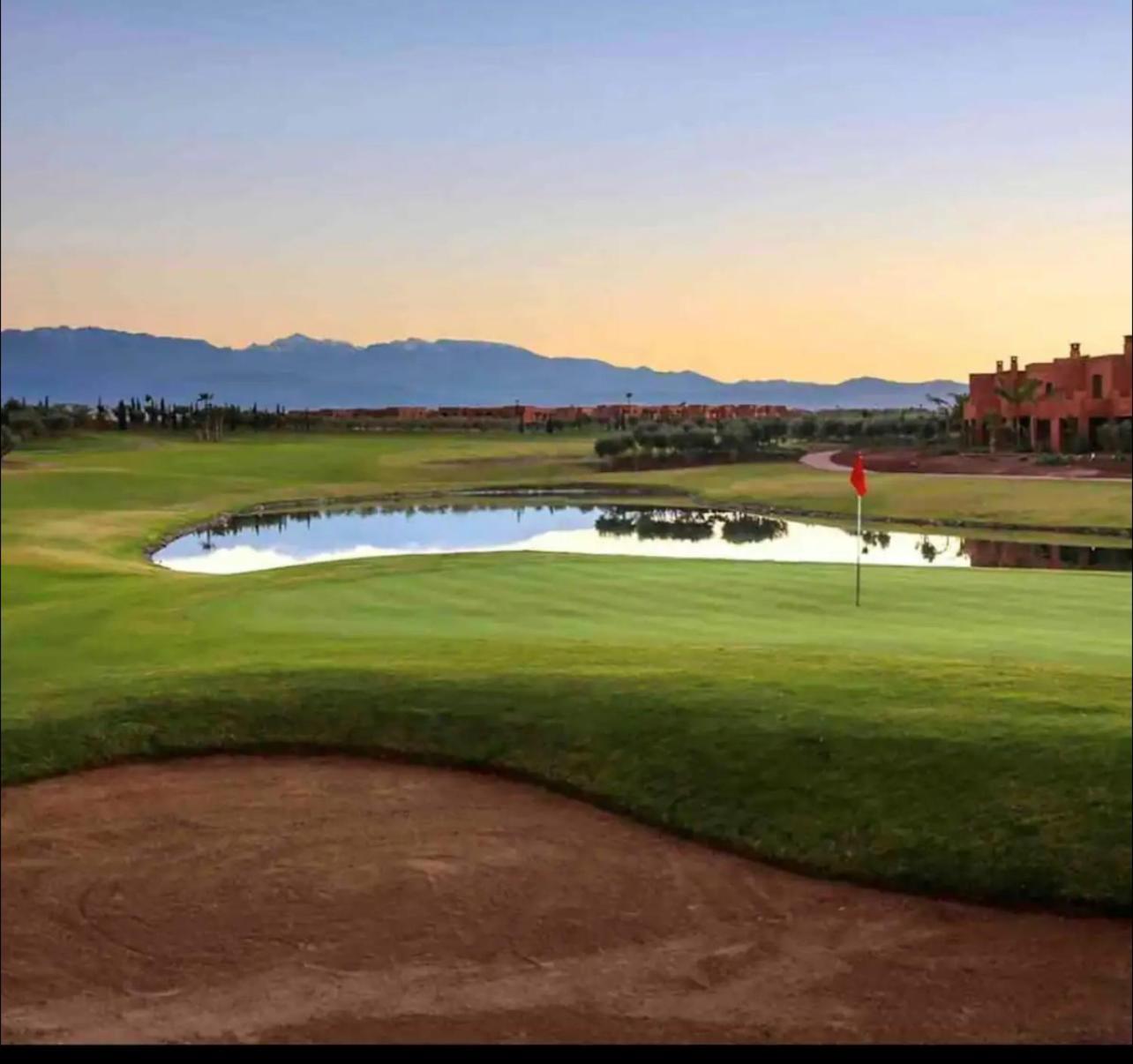 Mini-Villa Situee Dans Une Residence Prestigia A Marrakech, Avec Une Vue Sur La Piscine Et Le Golf Une Securite 24H Sur 24 Et Une Proximite Ideale De L Aeroport 5 Minutes C Est Une Offre Parfaite Pour Des Vacances Марракеш Екстер'єр фото