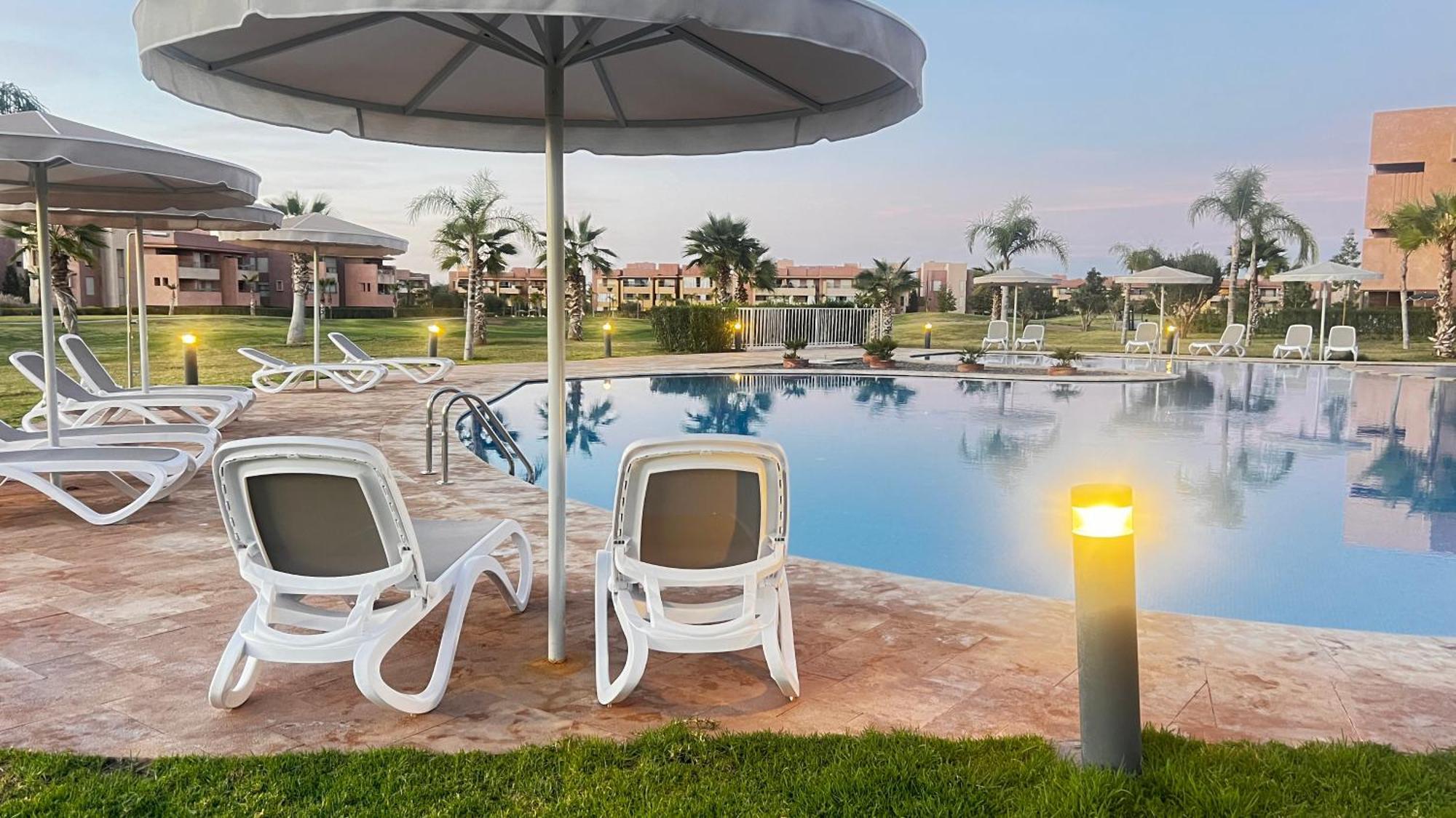 Mini-Villa Situee Dans Une Residence Prestigia A Marrakech, Avec Une Vue Sur La Piscine Et Le Golf Une Securite 24H Sur 24 Et Une Proximite Ideale De L Aeroport 5 Minutes C Est Une Offre Parfaite Pour Des Vacances Марракеш Екстер'єр фото