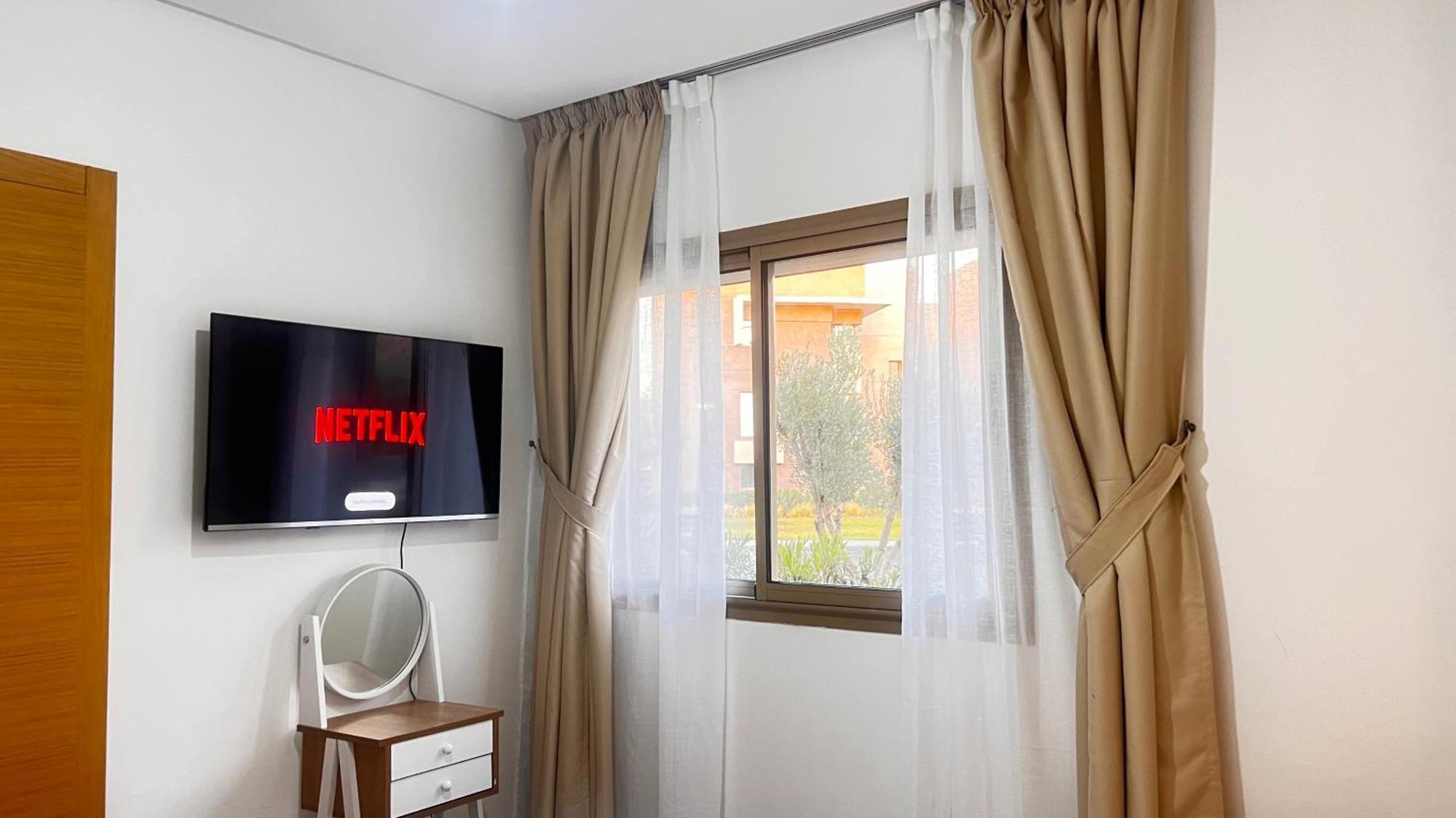 Mini-Villa Situee Dans Une Residence Prestigia A Marrakech, Avec Une Vue Sur La Piscine Et Le Golf Une Securite 24H Sur 24 Et Une Proximite Ideale De L Aeroport 5 Minutes C Est Une Offre Parfaite Pour Des Vacances Марракеш Екстер'єр фото