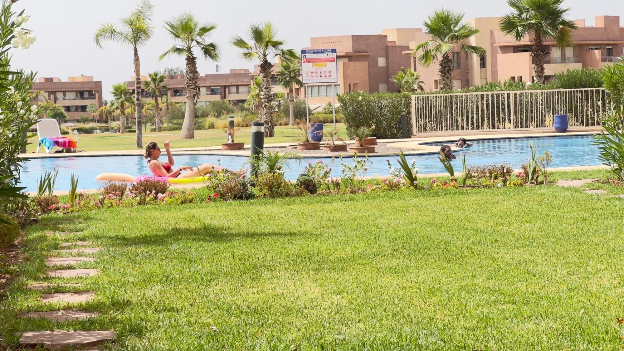 Mini-Villa Situee Dans Une Residence Prestigia A Marrakech, Avec Une Vue Sur La Piscine Et Le Golf Une Securite 24H Sur 24 Et Une Proximite Ideale De L Aeroport 5 Minutes C Est Une Offre Parfaite Pour Des Vacances Марракеш Екстер'єр фото